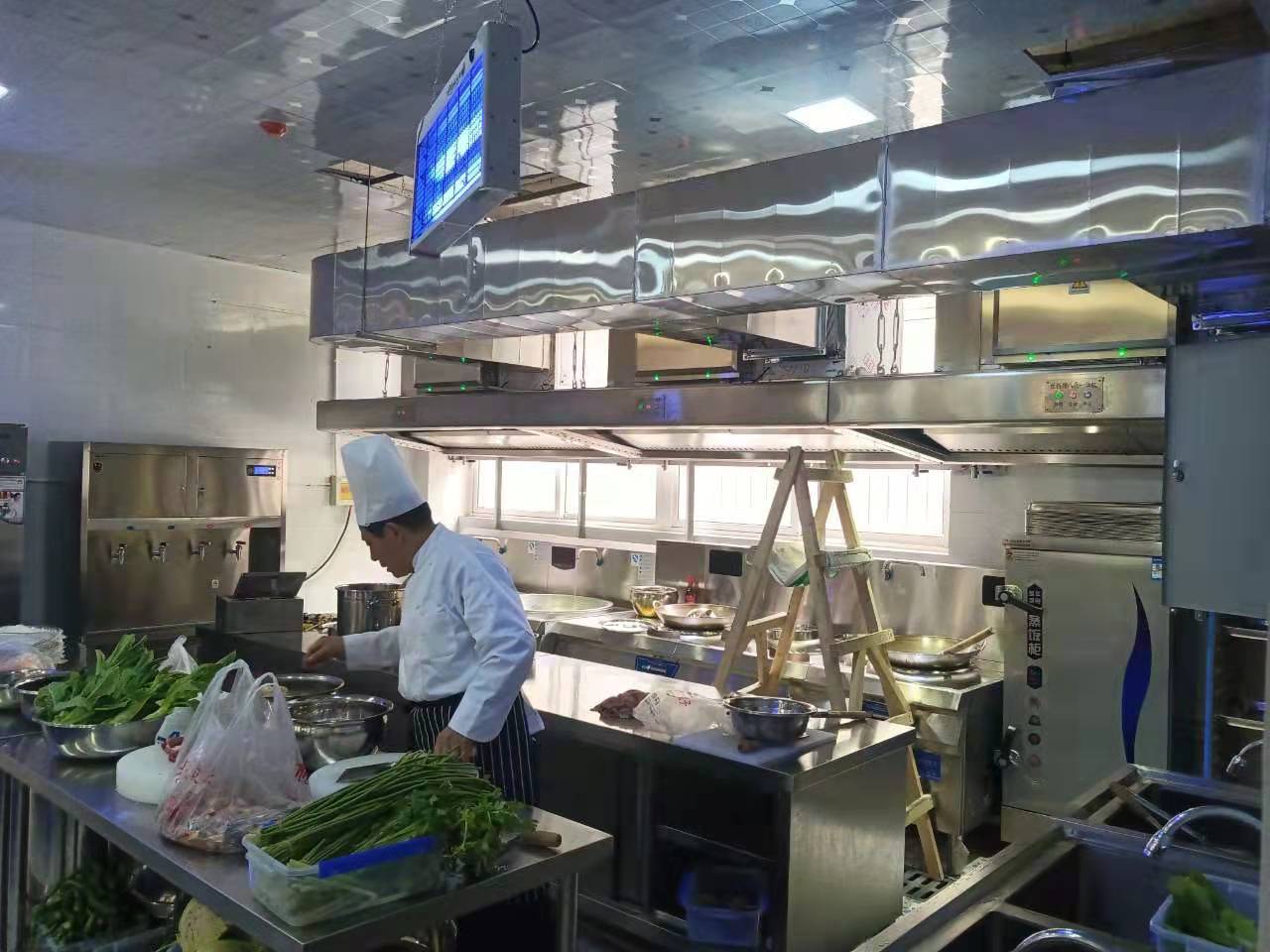 酒店草莓视频懂你更多设备2